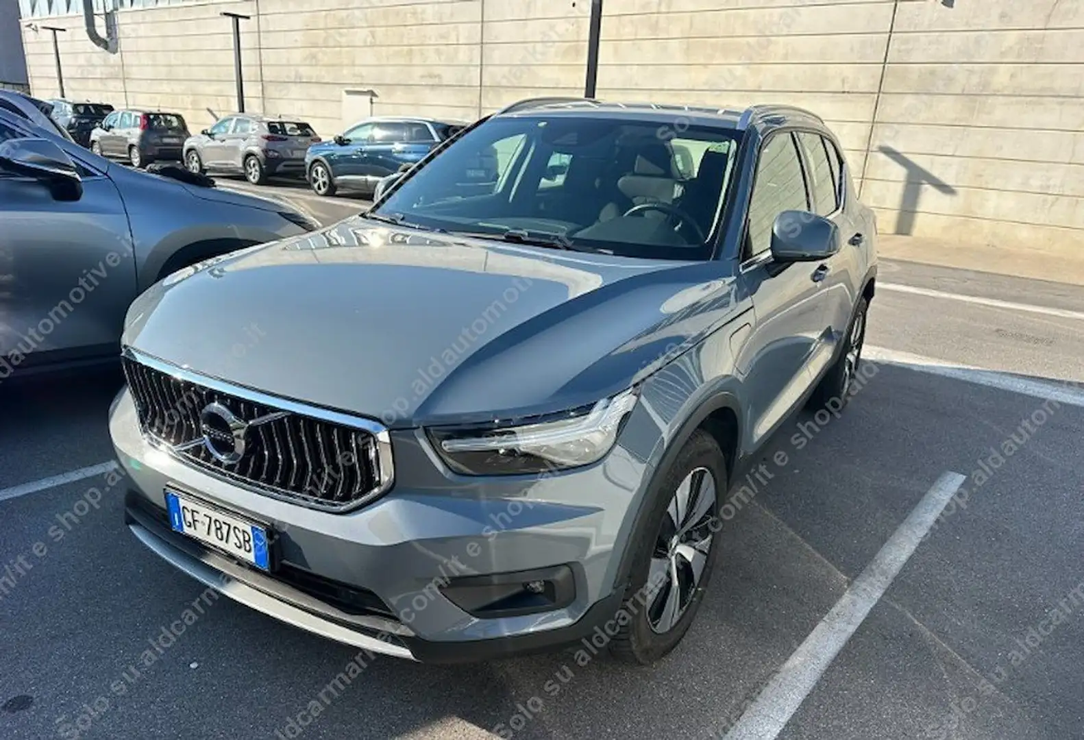 Volvo XC40 XC40 1.5 t4 phev Inscription Expression auto my21 Grijs - 1