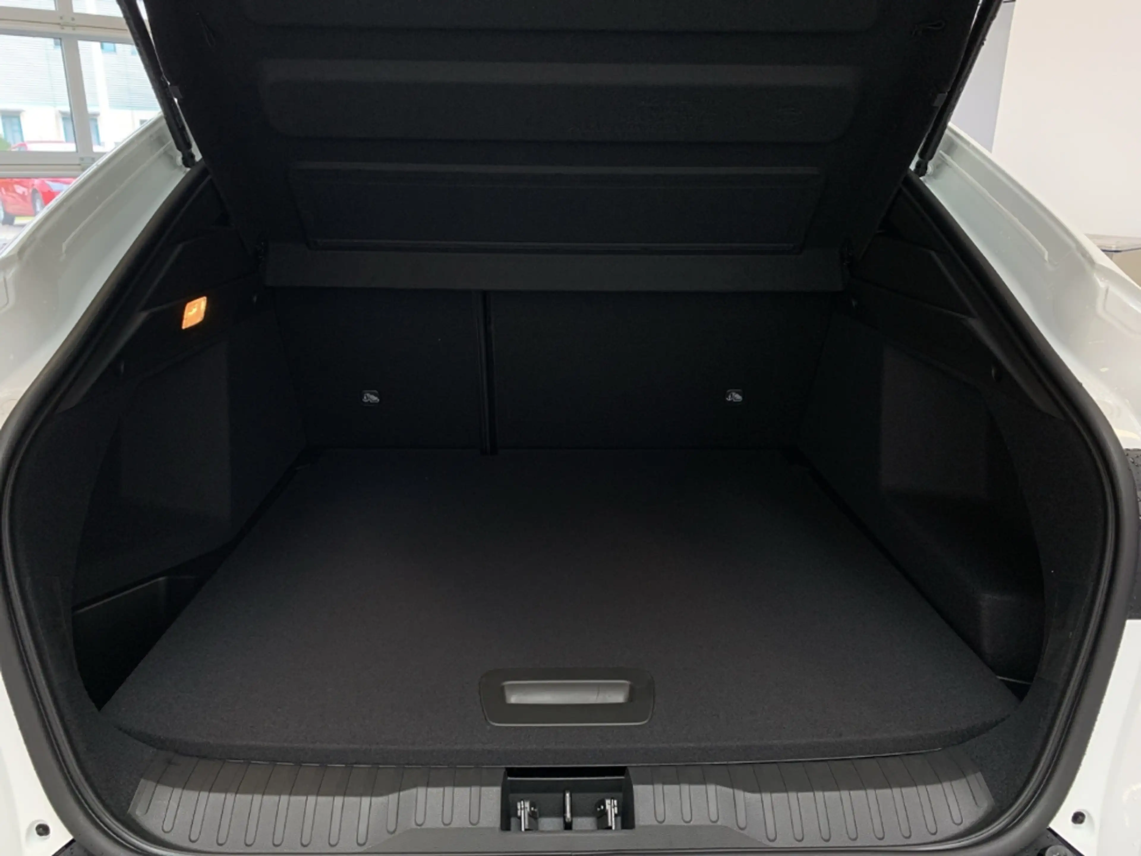 Renault Arkana TECHNO MILD HYBRID 140 EDC Techno LED+SHZ+NAVI — photo 12