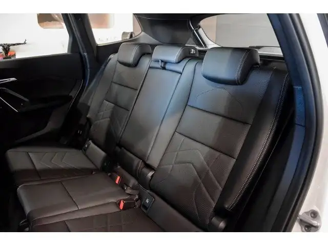 BMW X1 view 11