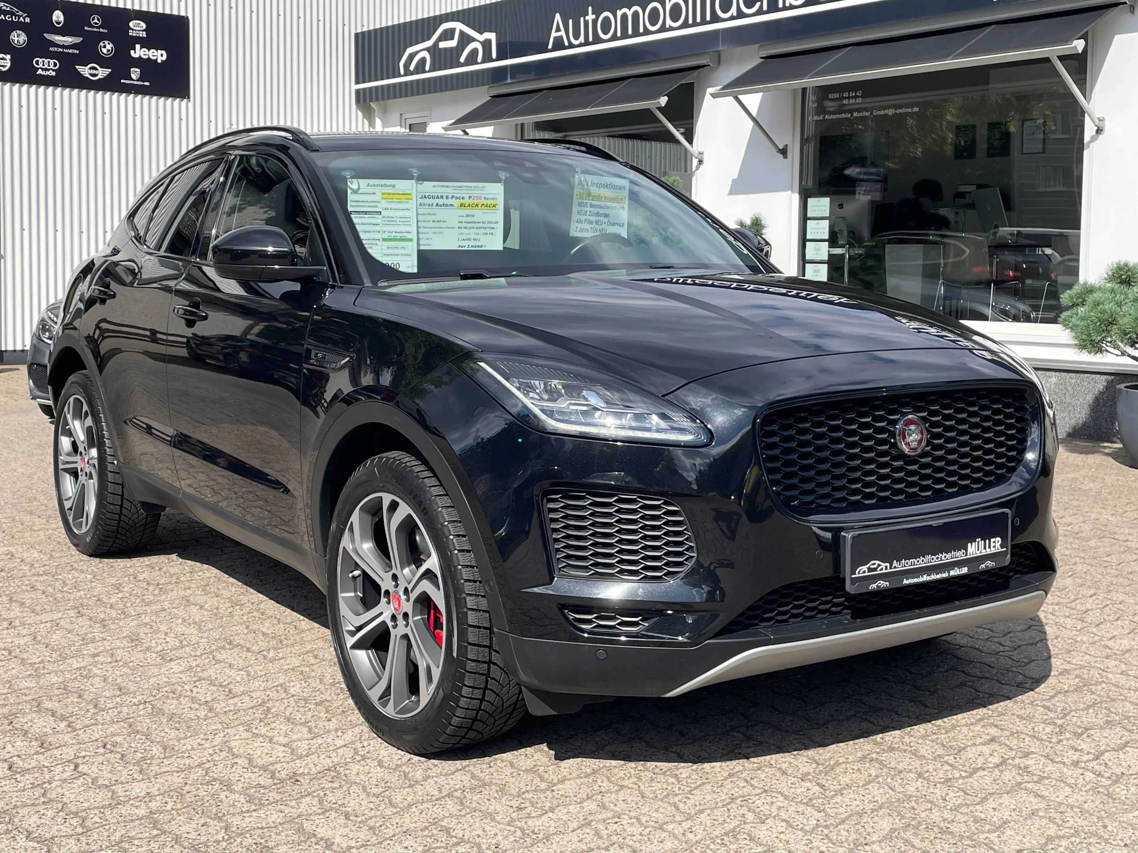 Jaguar E-Pace E-Pace P250 AWD "BLACK PACK"+Panorama+KAMERA+2.Hd — photo 5