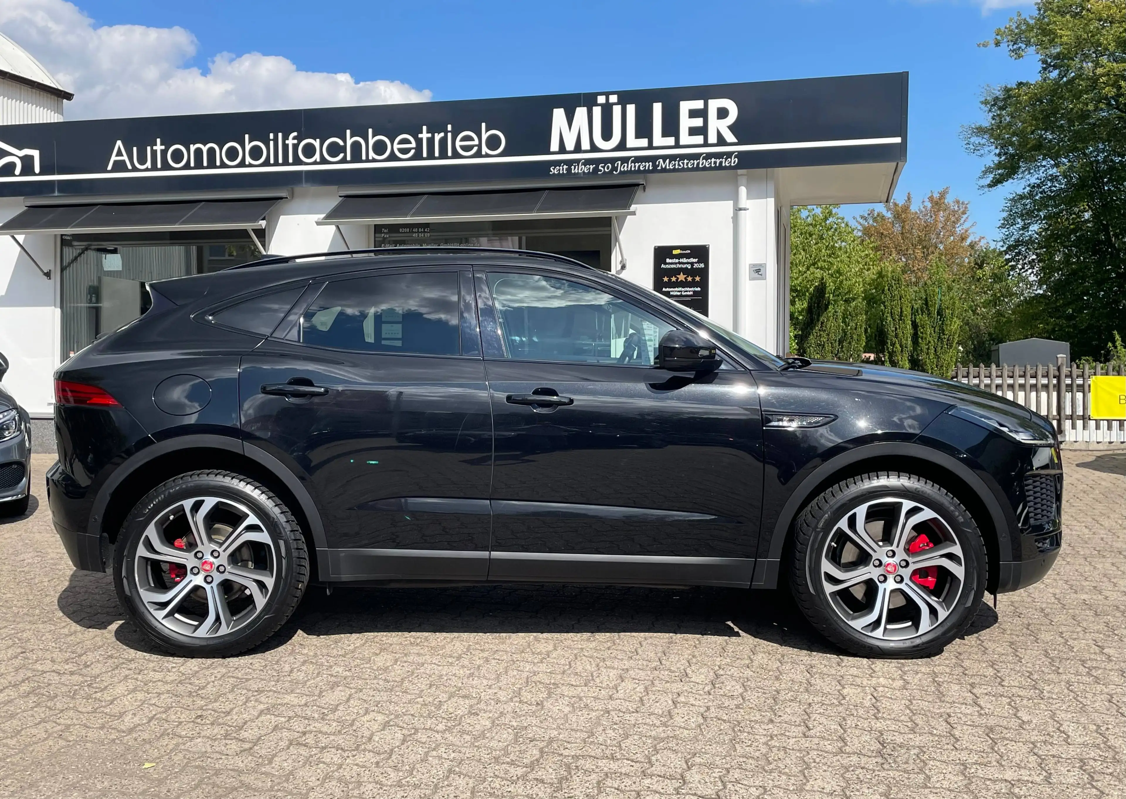 Jaguar E-Pace E-Pace P250 AWD "BLACK PACK"+Panorama+KAMERA+2.Hd — photo 6