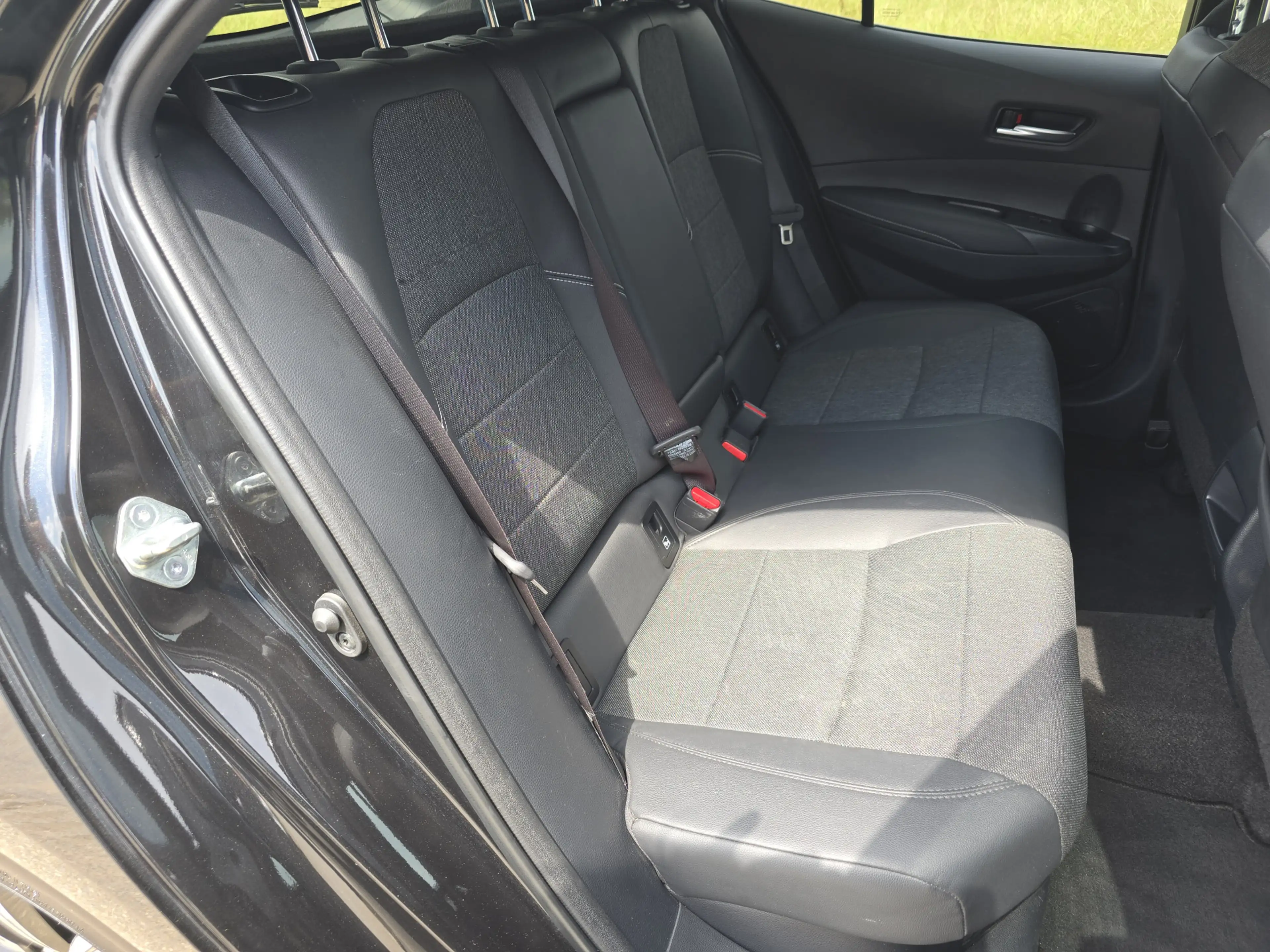 Toyota Corolla 1.8 Hybrid - Euro 6 - 122 Pk - Navi - ParkeerCamer — photo 34