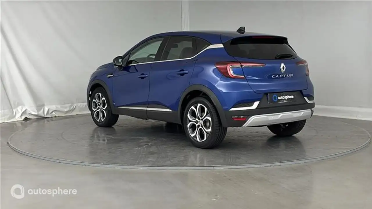 Renault Captur — photo 8