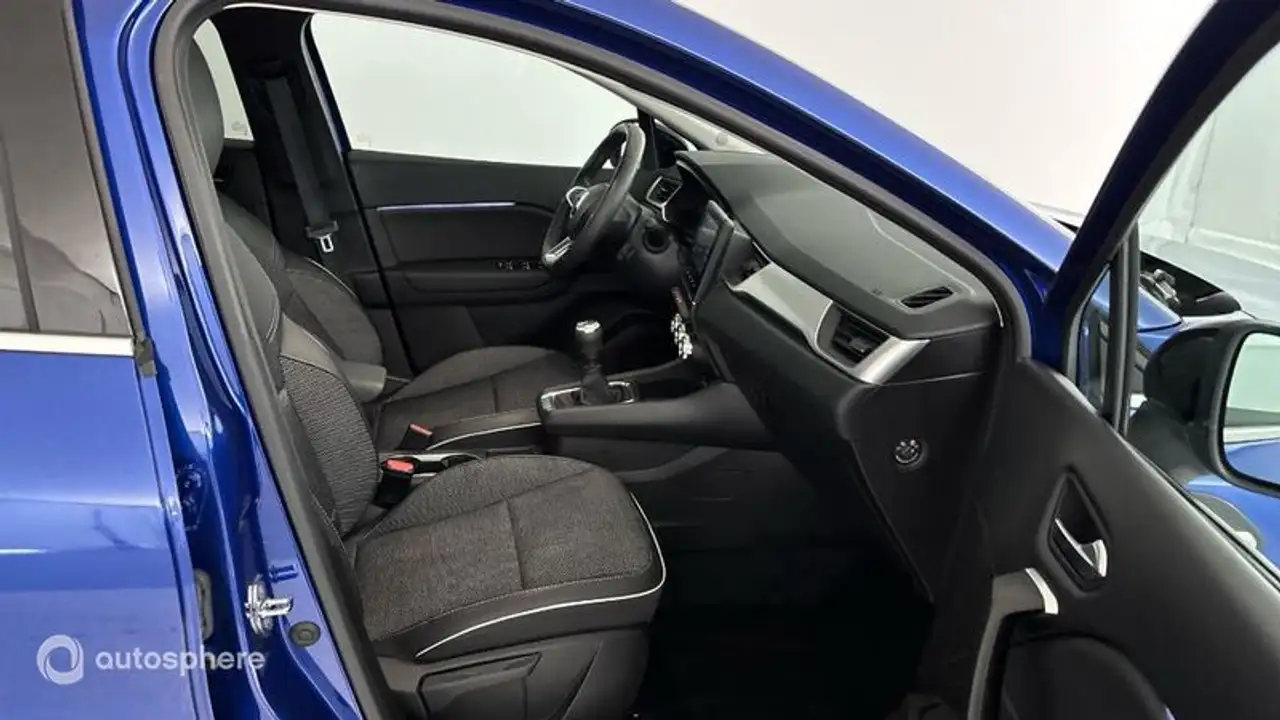 Renault Captur — photo 15