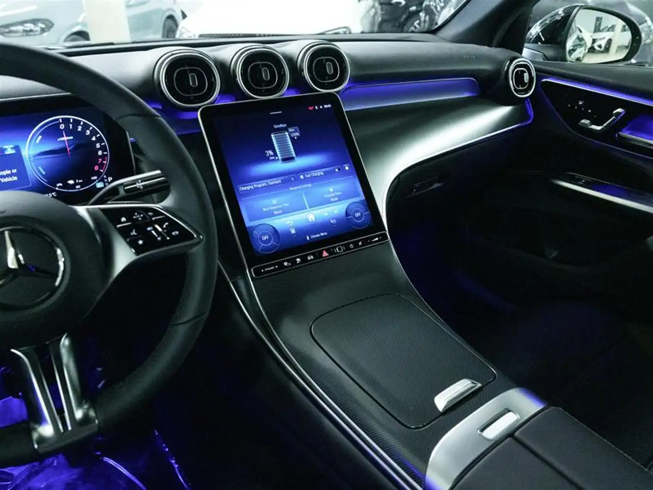 Mercedes-Benz GLC снимка Mercedes-Benz GLC