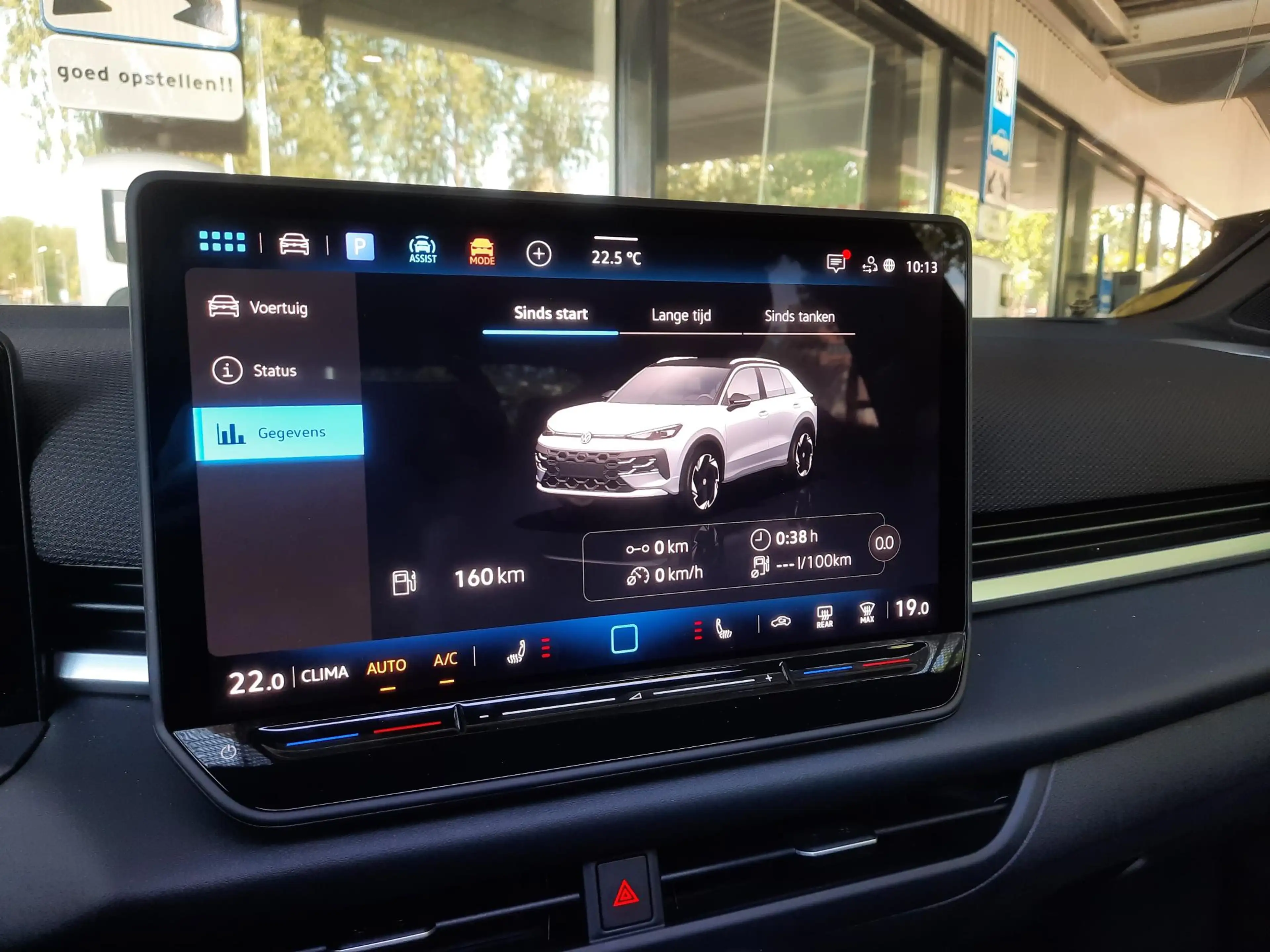 Volkswagen T-Roc 1.5 eTSI 150pk DSG R-Line Blackstyle (Pano,Camera) — photo 28