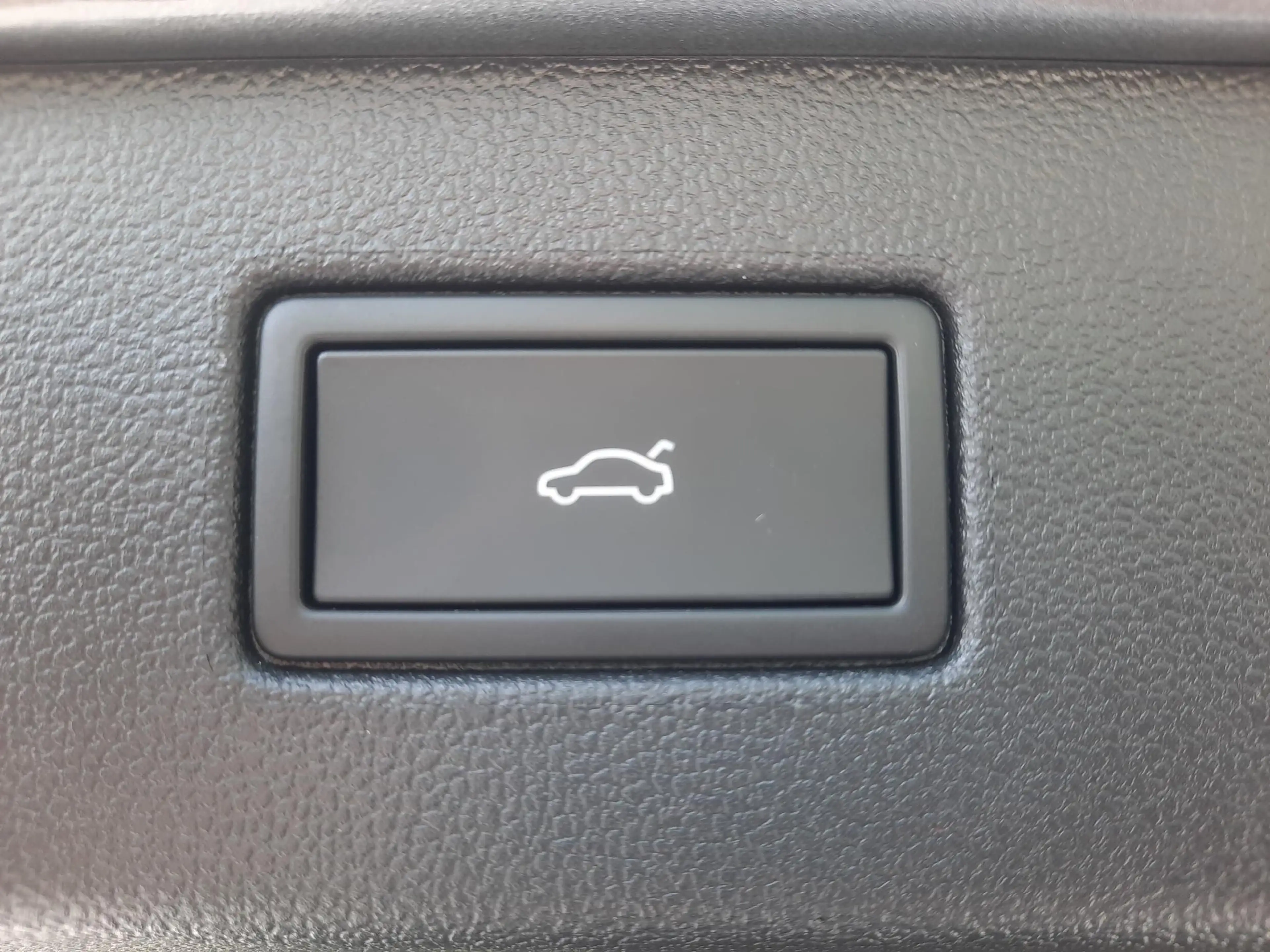 Volkswagen T-Roc 1.5 eTSI 150pk DSG R-Line Blackstyle (Pano,Camera) — photo 31