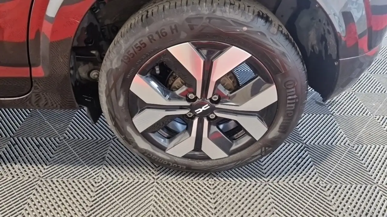 Dacia Sandero Sandero — photo 12