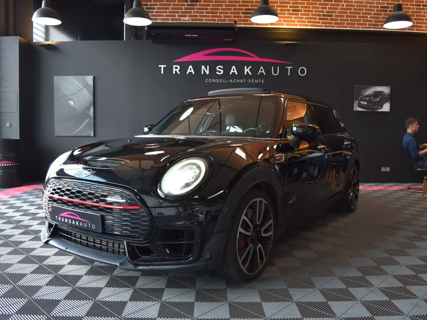 MINI John Cooper Works Clubman John Cooper Works 306 ch BVA8 Finition JCW Ultimate Negru - 1