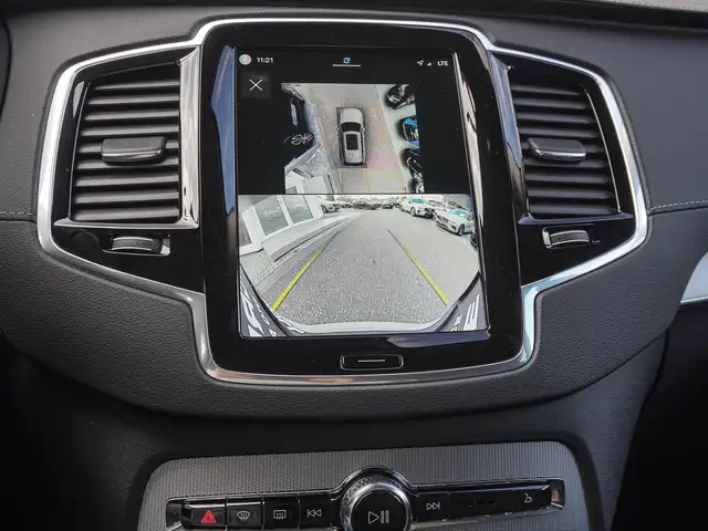 Volvo XC90 view 14