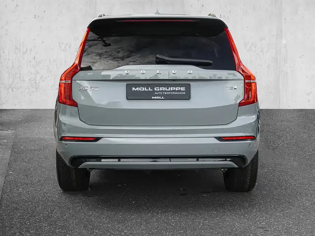 Volvo XC90 view 6