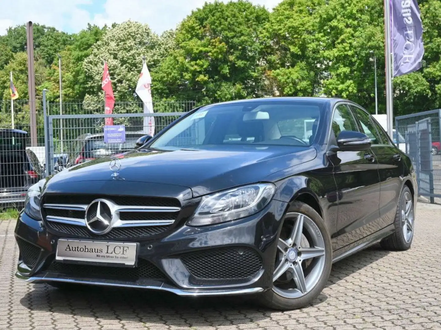 Mercedes-Benz C 200 CGI AMG Line Leder PDC 18Zoll SO+WR Noir - 1