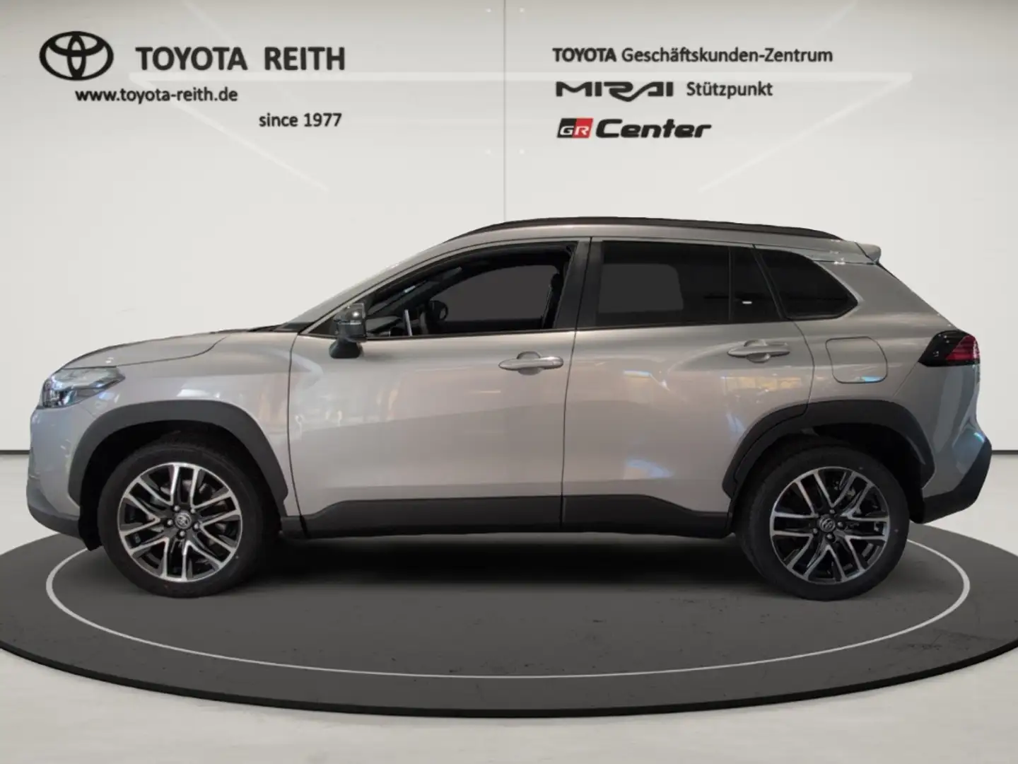 Toyota Corolla Cross Hybrid FWD Team Deutschland 2.0 Teamplayer 4x2 Nav Grau - 2