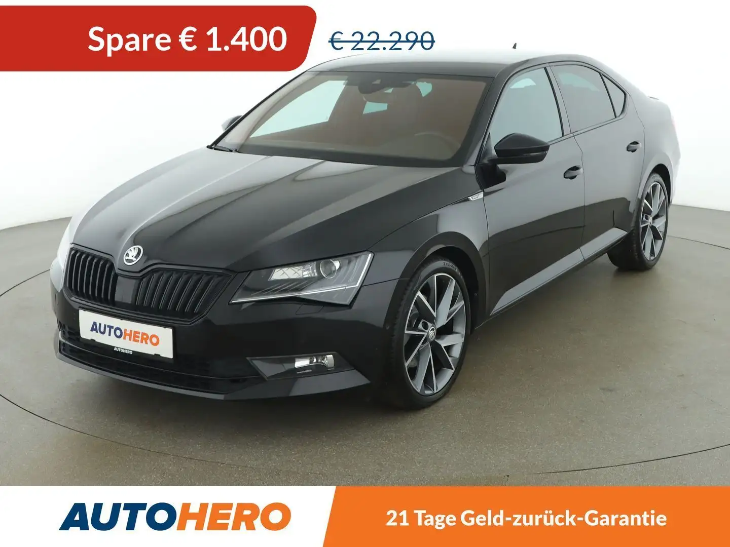 Skoda Superb 2.0 TDI SportLine Zwart - 1