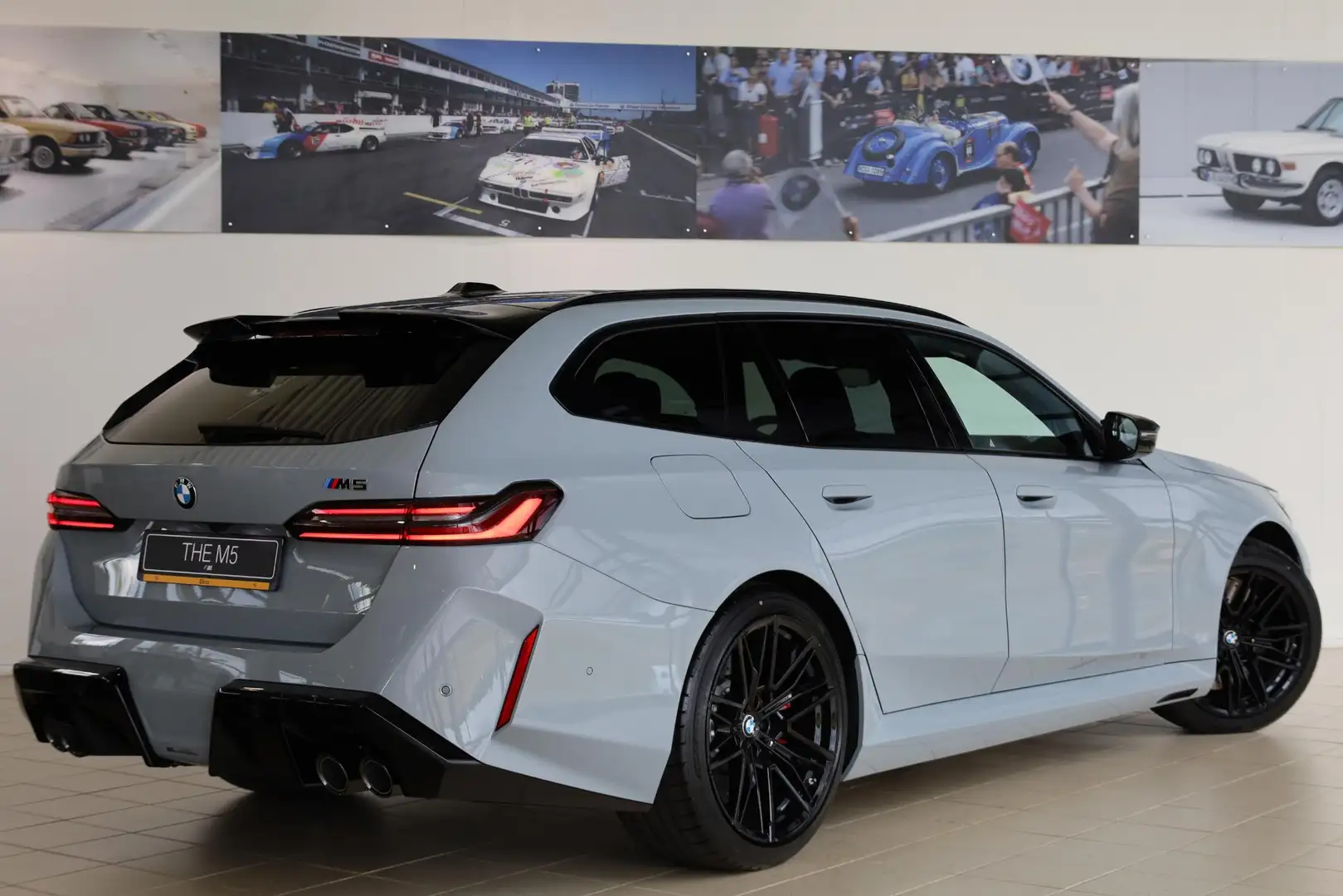 BMW M5 Touring M Driver's Pack | Bowers & Wilkins | Panor Grijs - 2