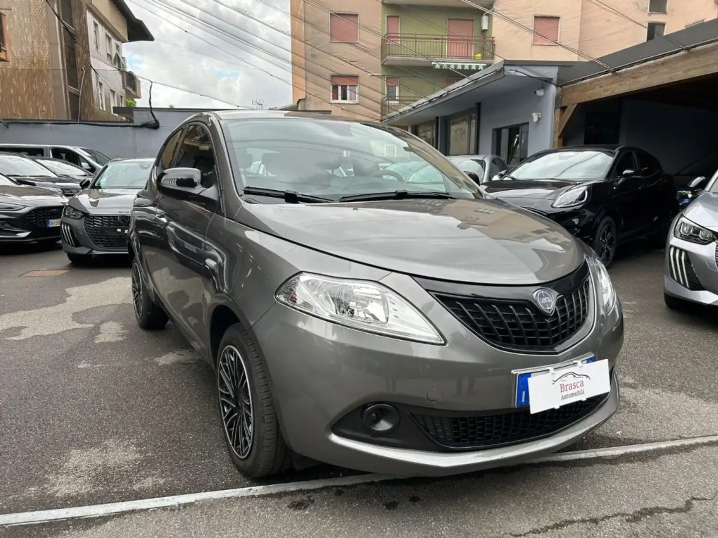Lancia Ypsilon 1.0 FireFly 5 porte Hybrid Gold *PREZZO PROMO* Grigio - 1