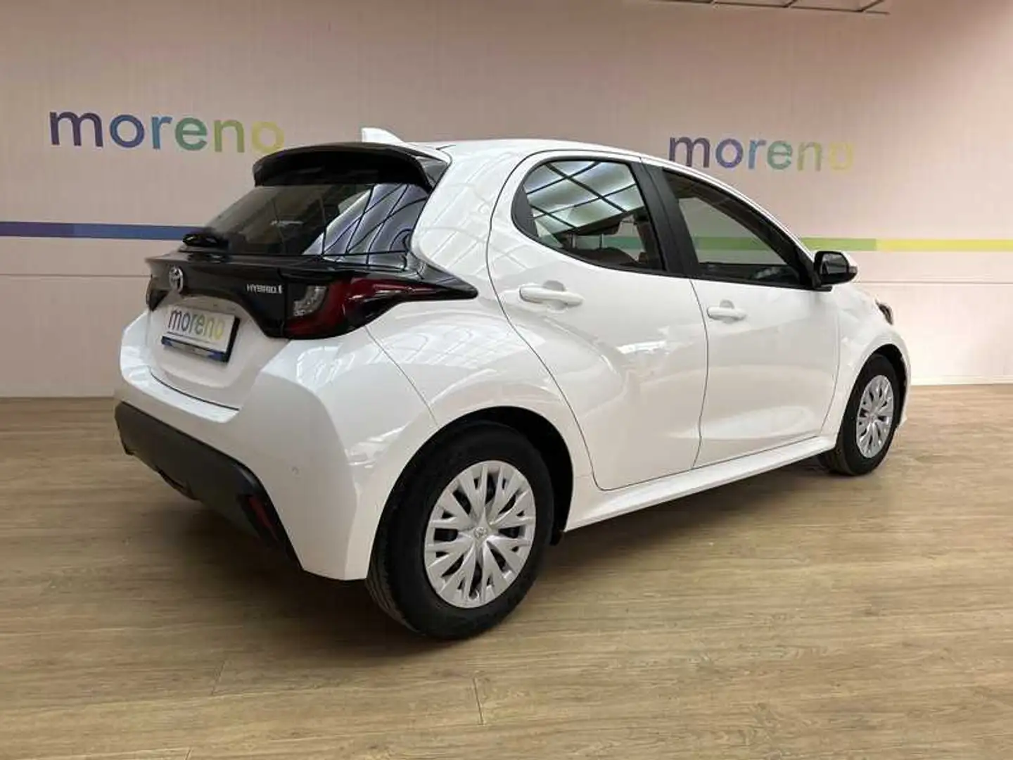 Toyota Yaris 1.5 hybrid Active Bianco - 2