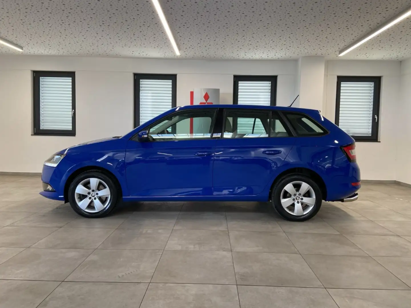 Skoda Fabia Combi 1.0 TSI Style PDC Tempomat Klima Blau - 2