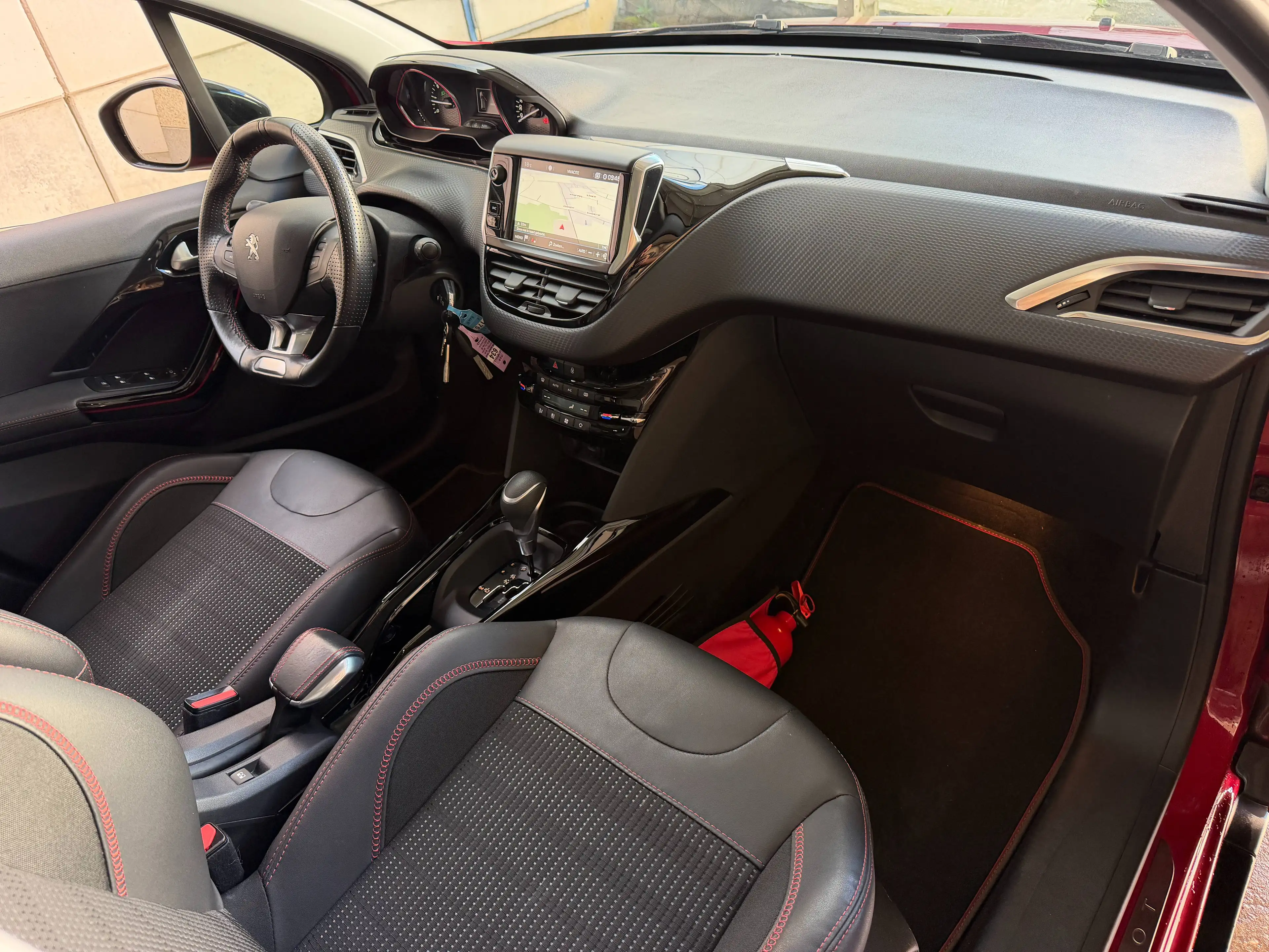 Peugeot 2008 1.2 GT-Line Automaat * GPS/Camera/Pano.Dak * — photo 14