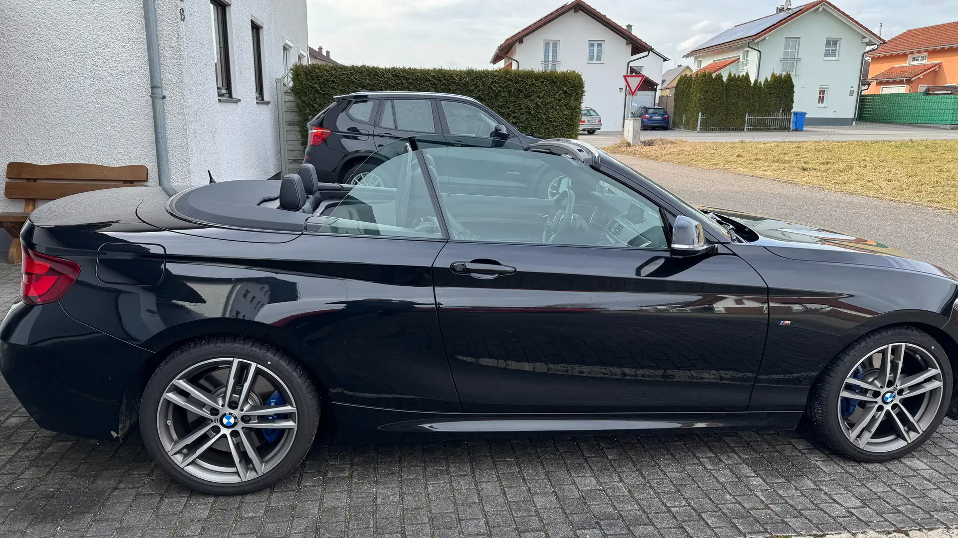 BMW 240 M240i Cabrio Aut. Zwart - 2