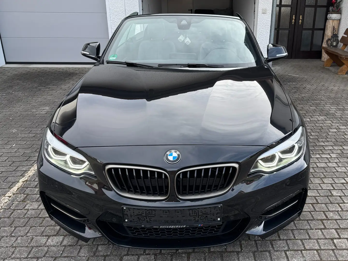 BMW 240 M240i Cabrio Aut. Zwart - 1