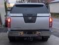Nissan Navara 2.5 dCi 4x4 SE King Top Grijs - thumbnail 2