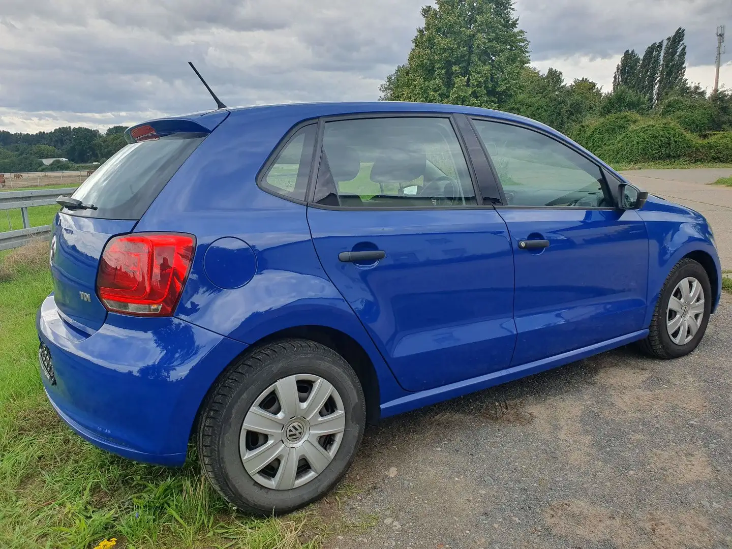 Volkswagen Polo V Trendline Blau - 1