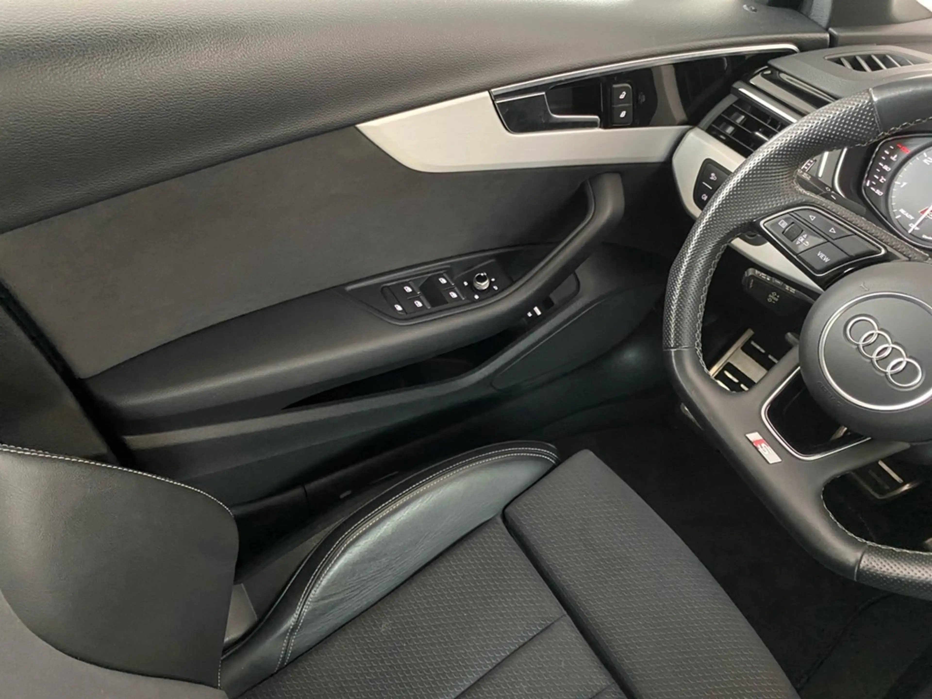 Audi S4 Avant TDI quattro STHZG+BUSINESS+RFK+PRIVACY+ — photo 12