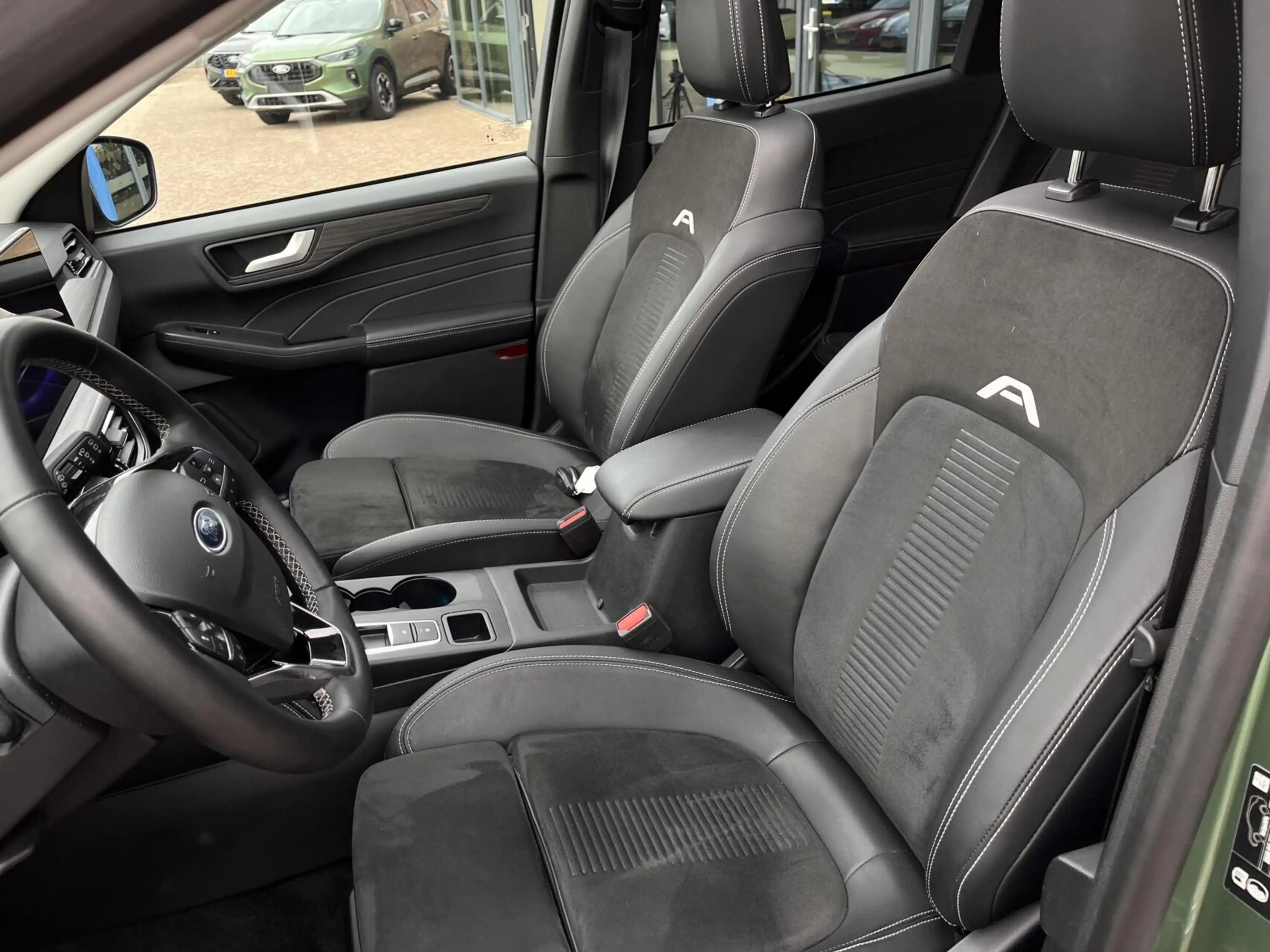 Ford Kuga 2.5 PHEV Active X 243PK Panodak Winterpack Adaptie — photo 4