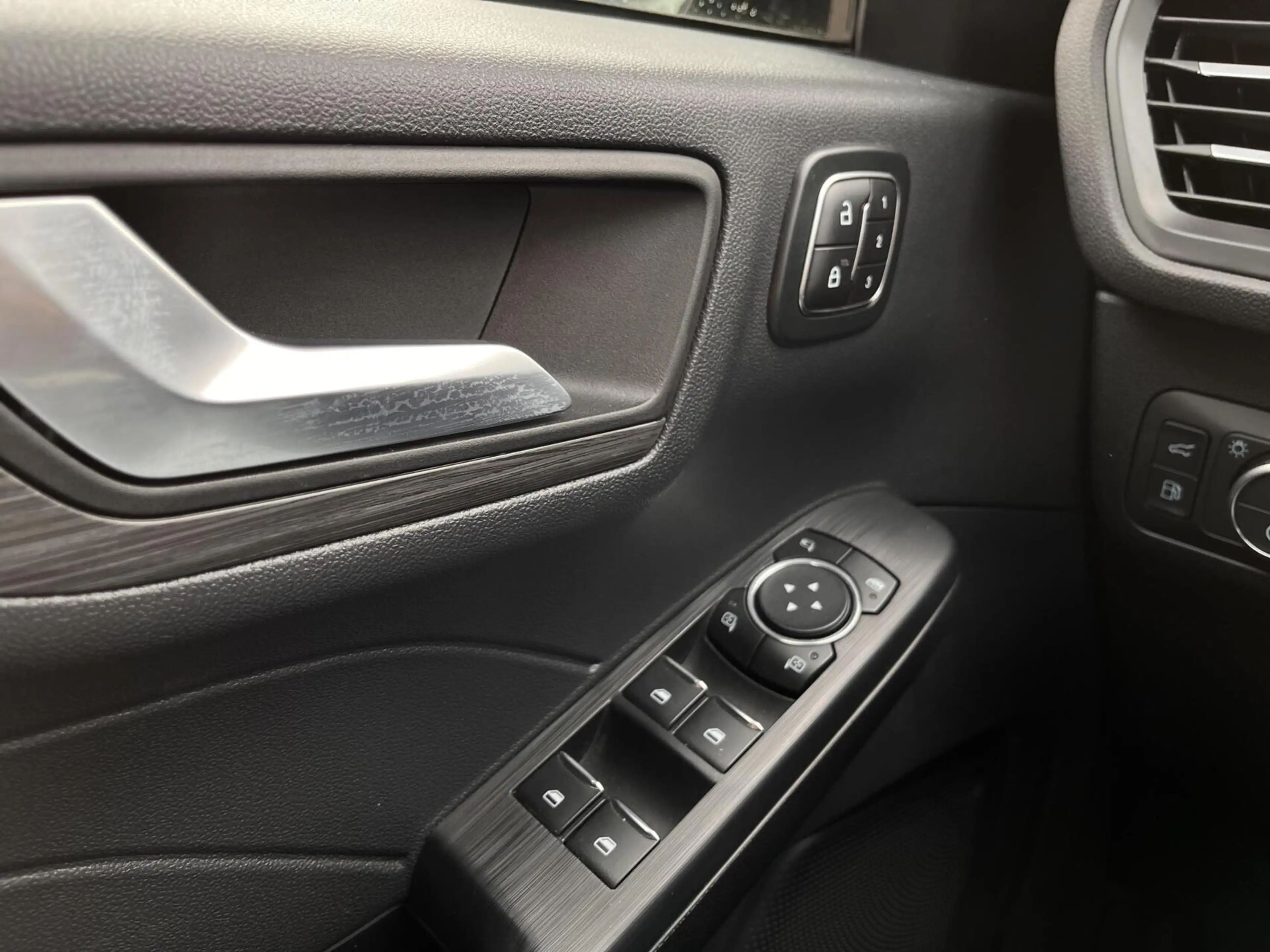 Ford Kuga 2.5 PHEV Active X 243PK Panodak Winterpack Adaptie — photo 29