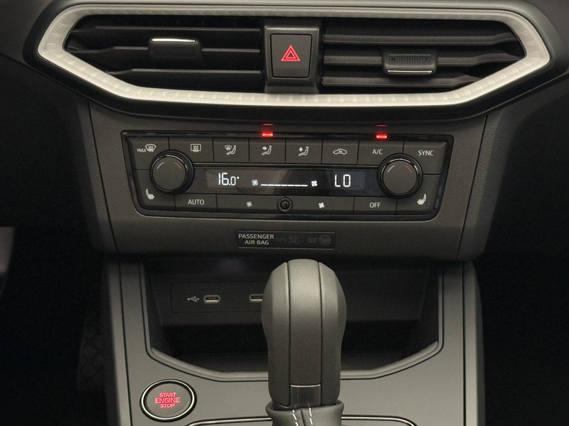 SEAT Ibiza Ibiza 1.5 TSI DSG FR Black Ed.+PANO+NAV+CAM+LED — photo 23