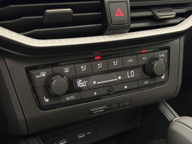SEAT Ibiza Ibiza 1.5 TSI DSG FR Black Ed.+PANO+NAV+CAM+LED — photo 42