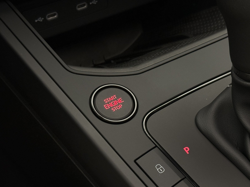 SEAT Ibiza Ibiza 1.5 TSI DSG FR Black Ed.+PANO+NAV+CAM+LED — photo 43