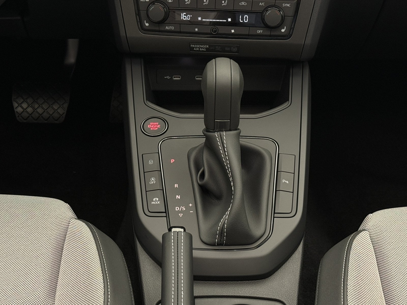 SEAT Ibiza Ibiza 1.5 TSI DSG FR Black Ed.+PANO+NAV+CAM+LED — photo 24
