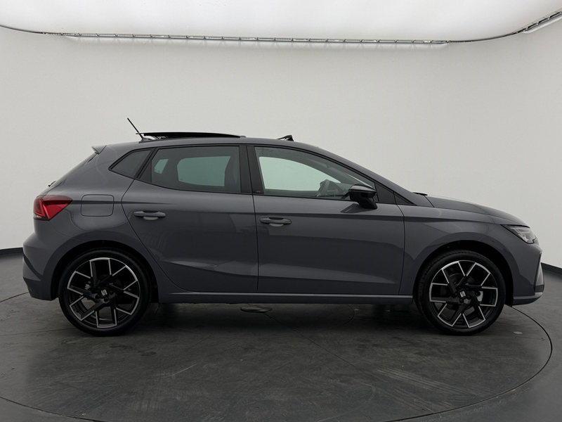 SEAT Ibiza Ibiza 1.5 TSI DSG FR Black Ed.+PANO+NAV+CAM+LED — photo 8