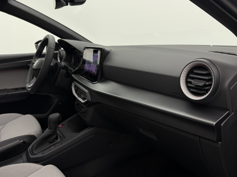 SEAT Ibiza Ibiza 1.5 TSI DSG FR Black Ed.+PANO+NAV+CAM+LED — photo 32