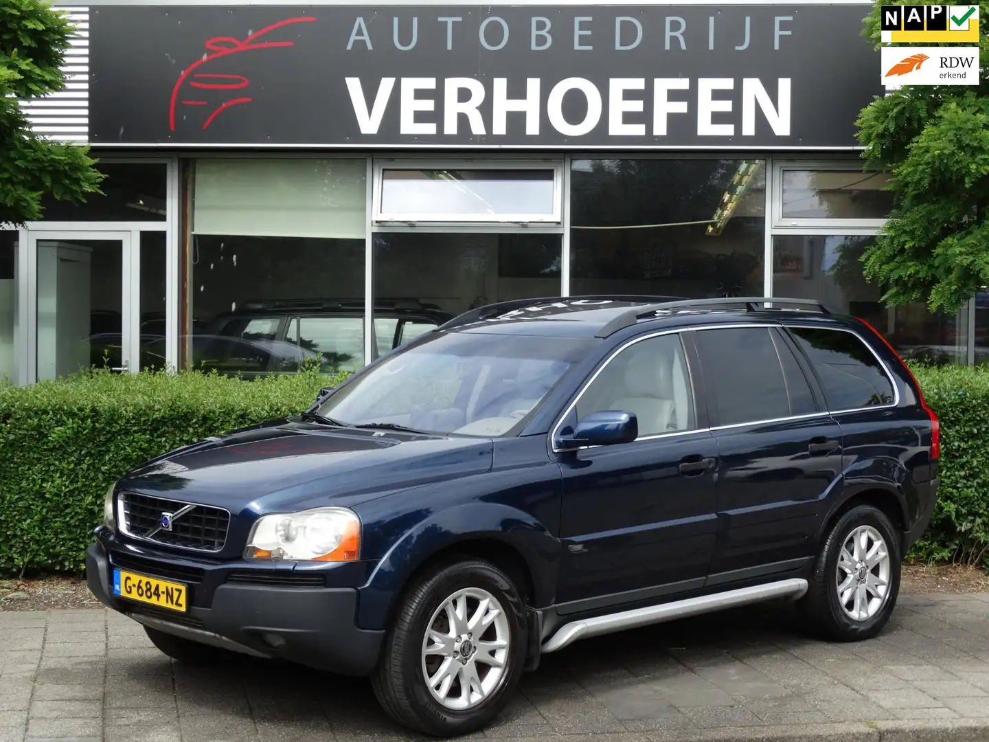 Volvo XC90 2.5 T - AUTOMAAT - 7 PERSOONS - CRUISE - AIRCO - T Blauw - 1