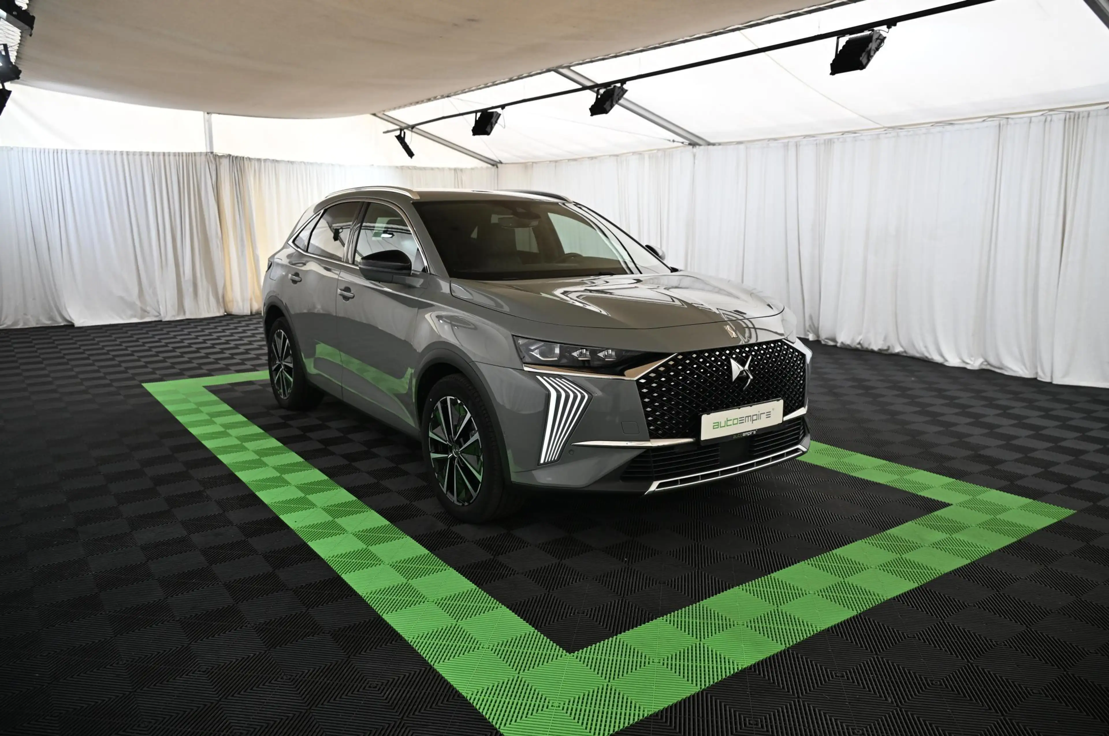 DS Automobiles DS 7 Crossback 1.6 E-TENSE 300 4x4 Rivoli 62.000 EUR — photo 4