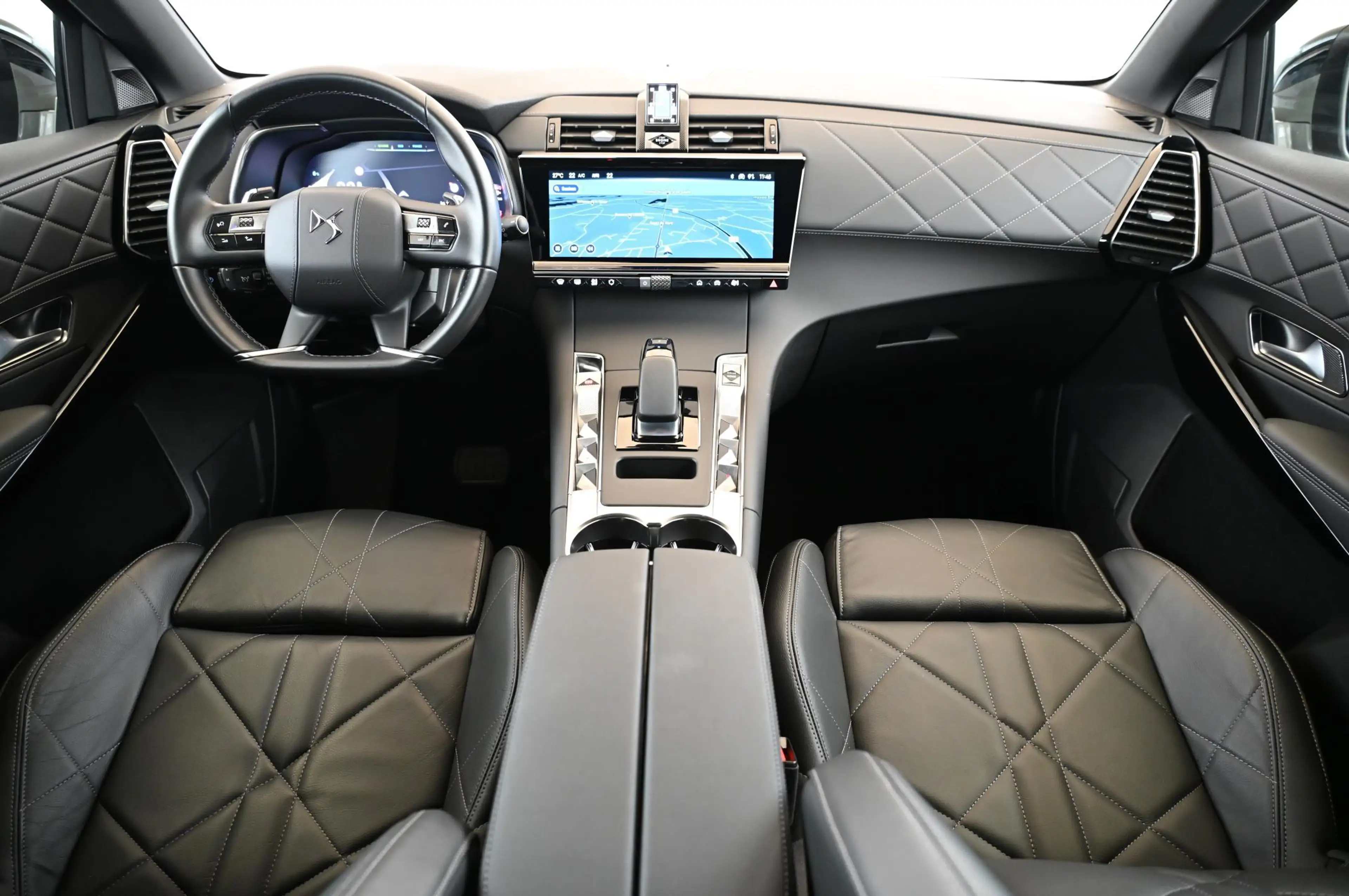 DS Automobiles DS 7 Crossback 1.6 E-TENSE 300 4x4 Rivoli 62.000 EUR — photo 11