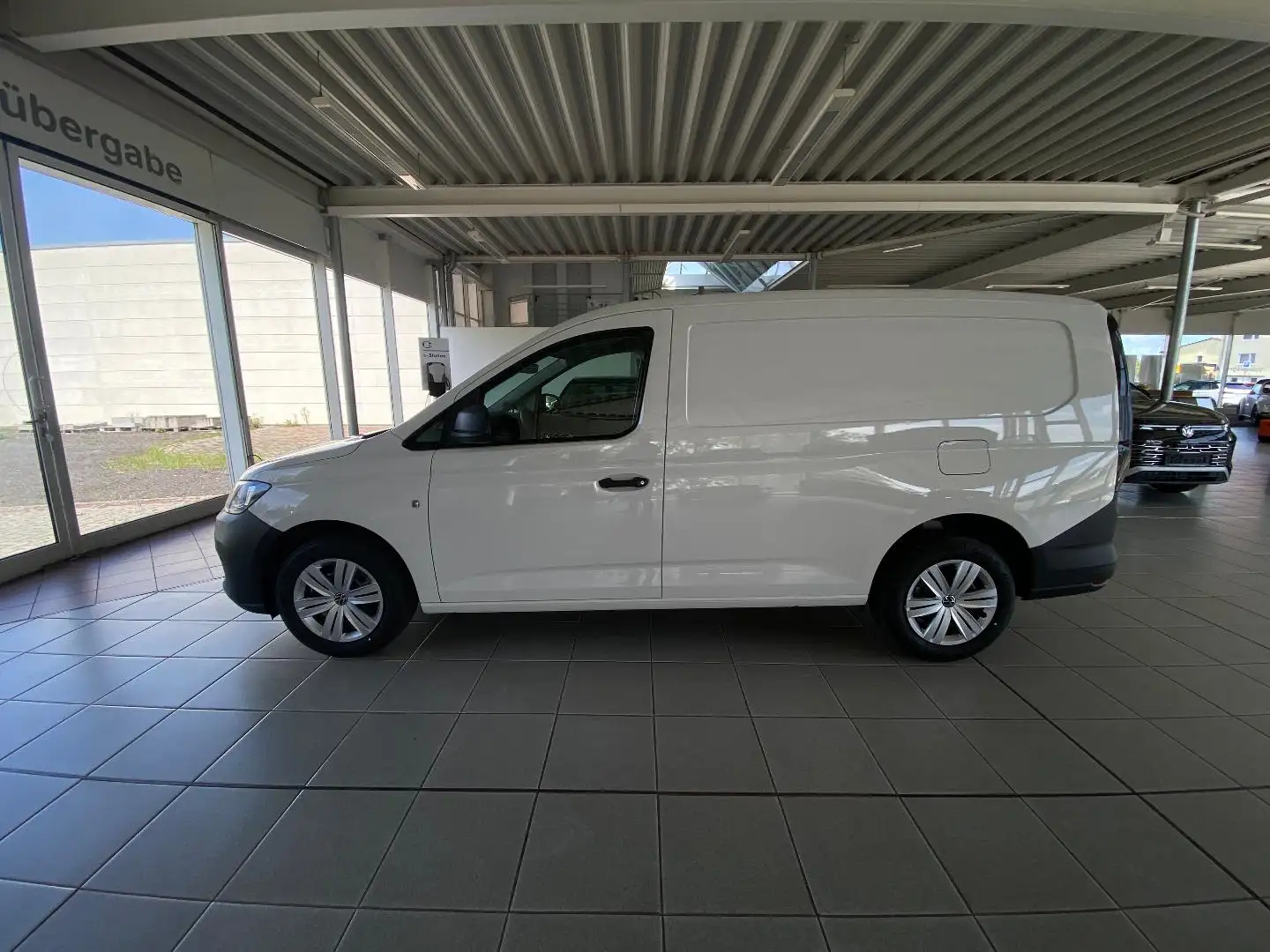 Volkswagen Caddy Maxi Cargo TDI 6-Gang Navi-App Weiß - 2