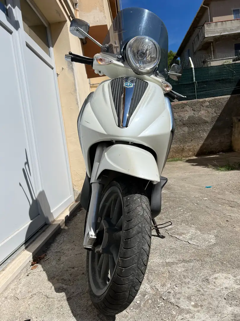 Piaggio Beverly 125 Tourer Blanc - 2