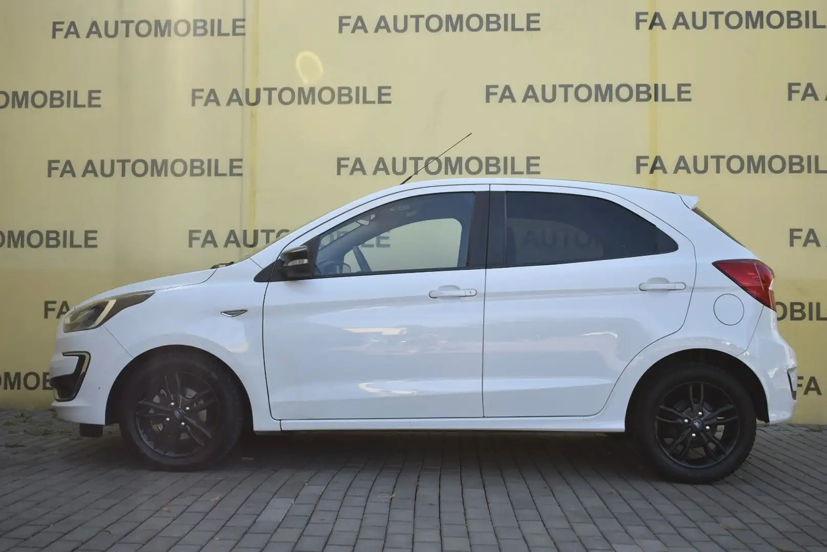 Ford Ka/Ka+ KA+ Black / White/KLIMA/PDC/ALU/SHZ/ Blanc - 2