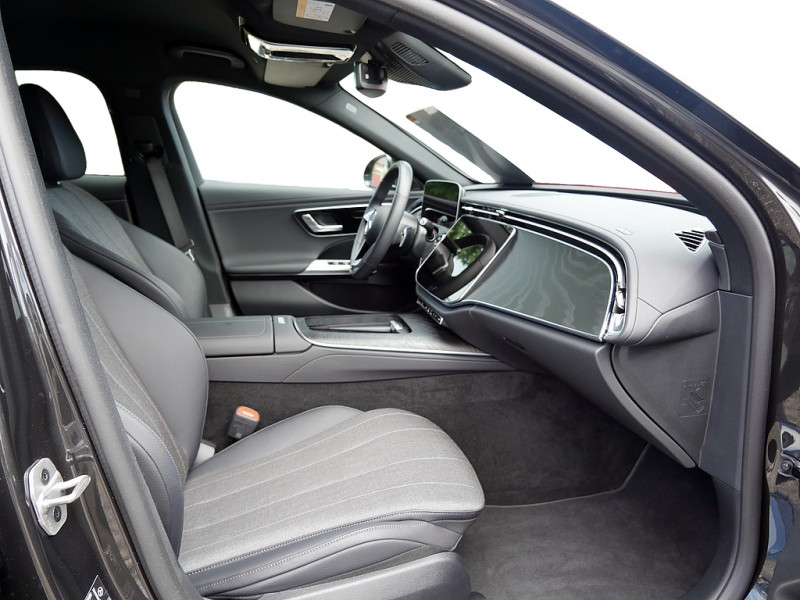 Mercedes-Benz E 200 4M , AVANTGARDE 360 AHK DISTR KAMERA SPUR — photo 7