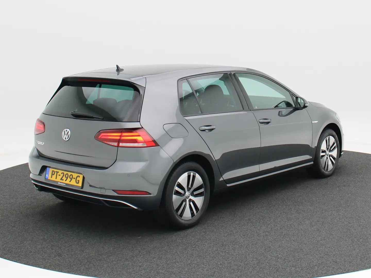 Volkswagen e-Golf 136 Pk Automaat Business Edition | Carplay | Adapt Gri - 2
