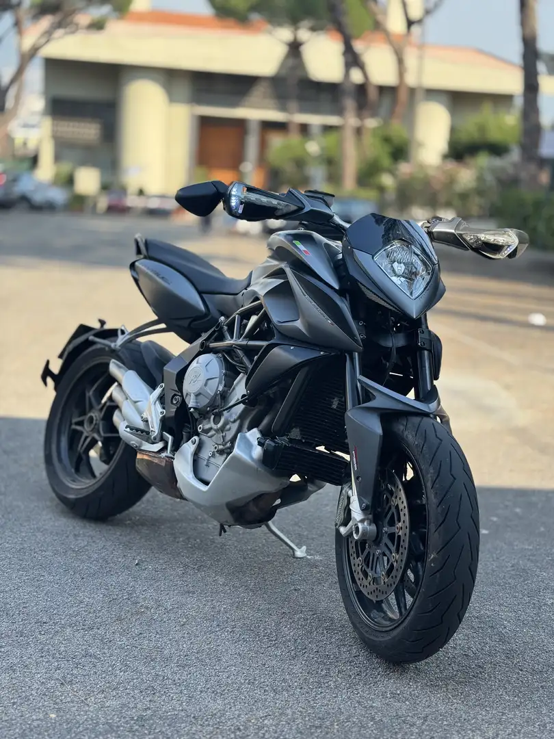MV Agusta Rivale 800 - 1