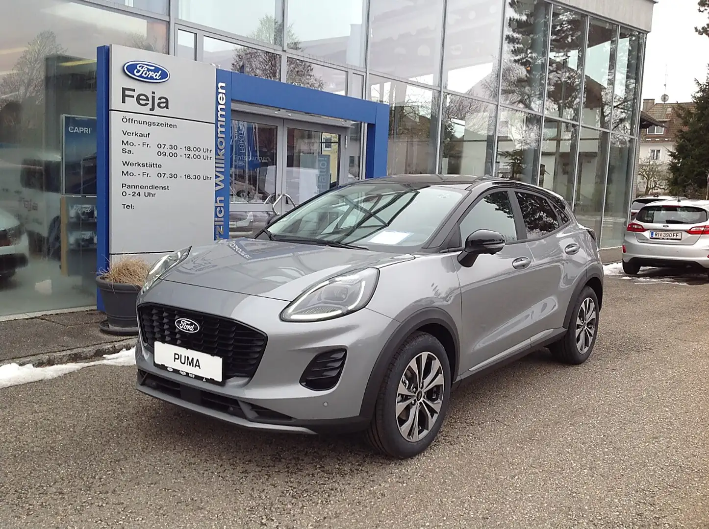 Ford Puma 1,0 EcoBoost Hybrid Titanium Silber - 1