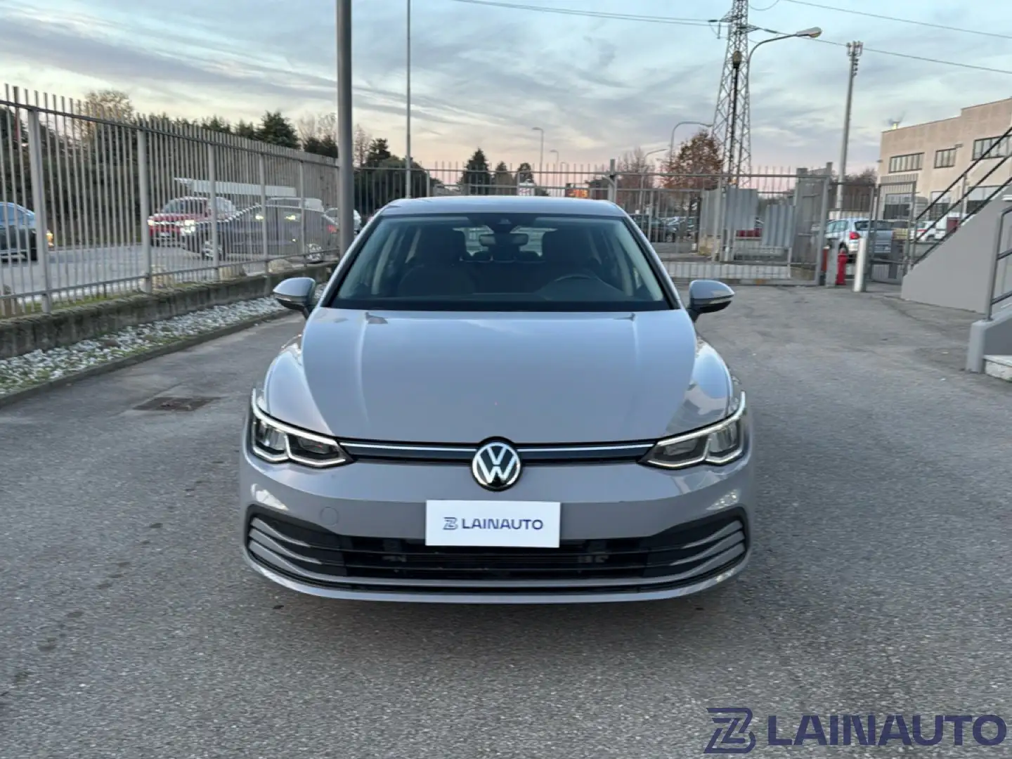 Volkswagen Golf GOLF 1.0 ETSI EVO DSG LIFE Grau - 2