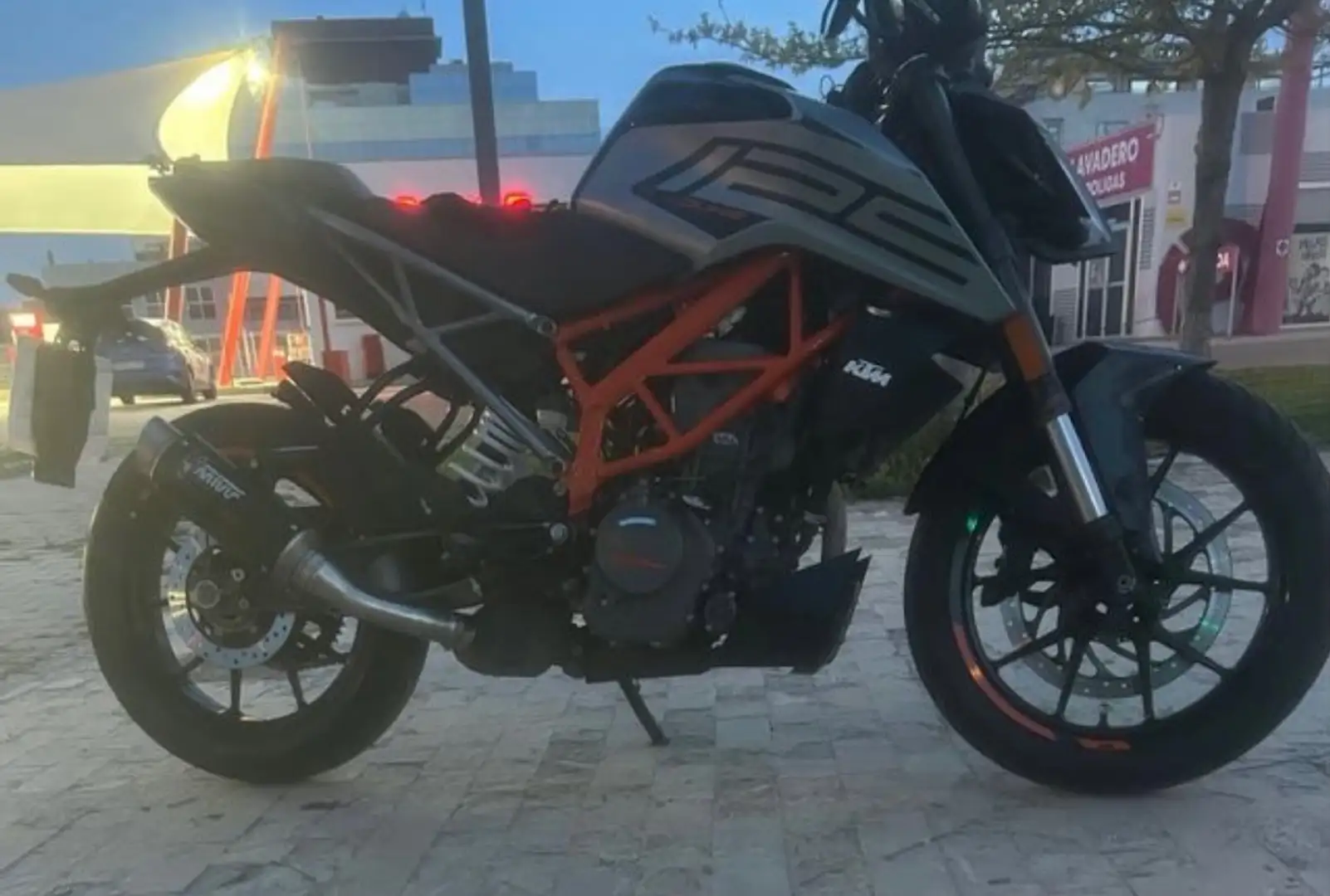 KTM 125 Duke Gris Gris - 2