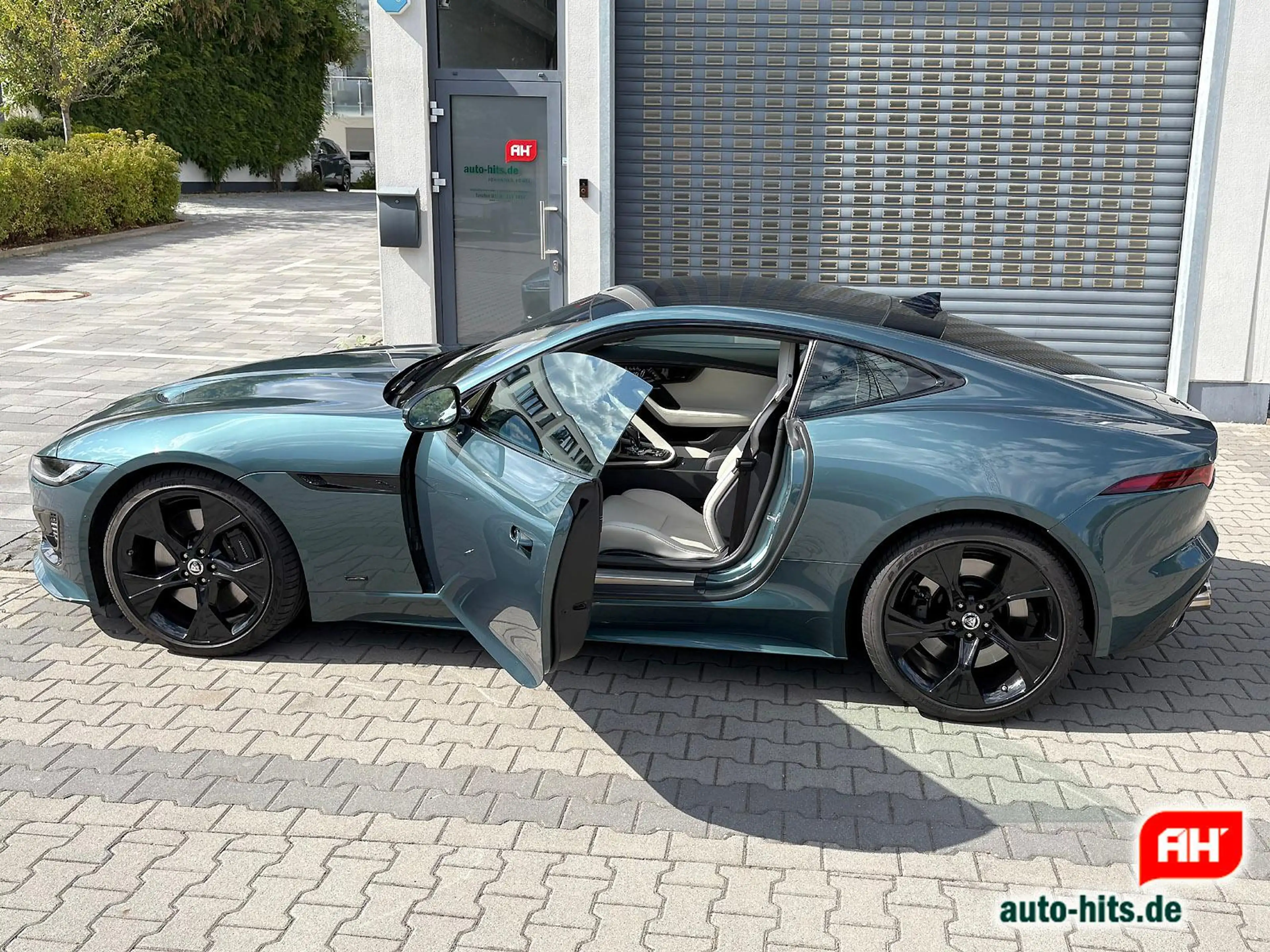 Jaguar F-Type P450 AWD Sondermodell 75 Jahre 1. Hand — photo 8