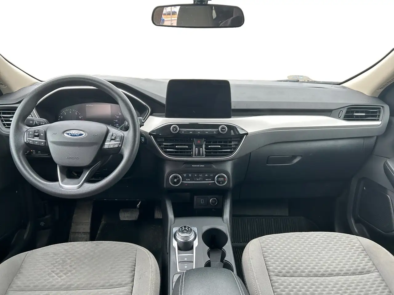 Ford Escape снимка Ford Escape